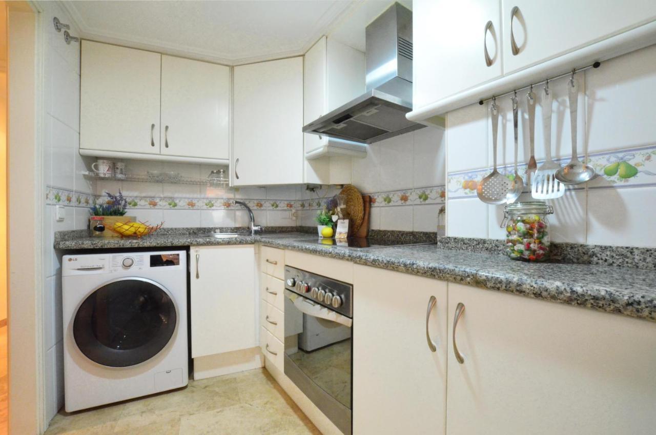 City Center Apartment Валенсія Екстер'єр фото