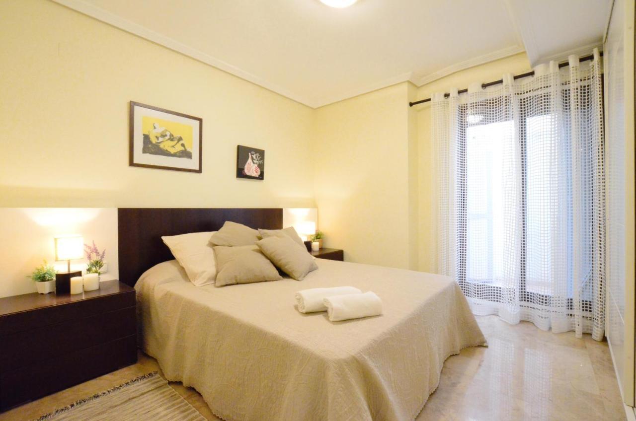 City Center Apartment Валенсія Екстер'єр фото